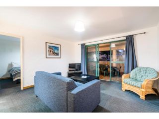 Cottesloe Beach Chalets Chalet, Perth - 2