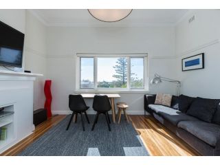 Cottesloe Beach Deluxe Apartment Apartment, Perth - 1