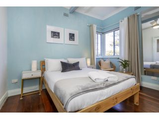 Cottesloe Beach Pad EXECUTIVE ESCAPES Apartment, Perth - 3