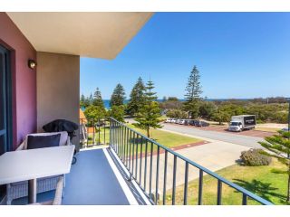 Cottesloe Marine Apartment Apartment, Perth - 4