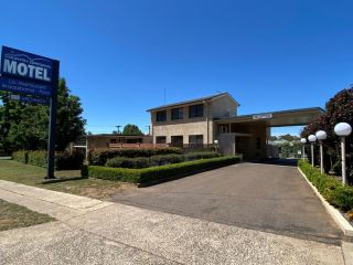 Country Gardens Motel Hotel, Coonabarabran - 1