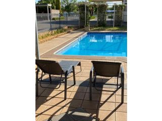 Country Gardens Motel Hotel, Coonabarabran - 3