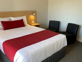 Country Gardens Motel Hotel, Coonabarabran - 2