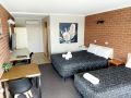 Country Mile Motor Inn Hotel, Forbes - thumb 7