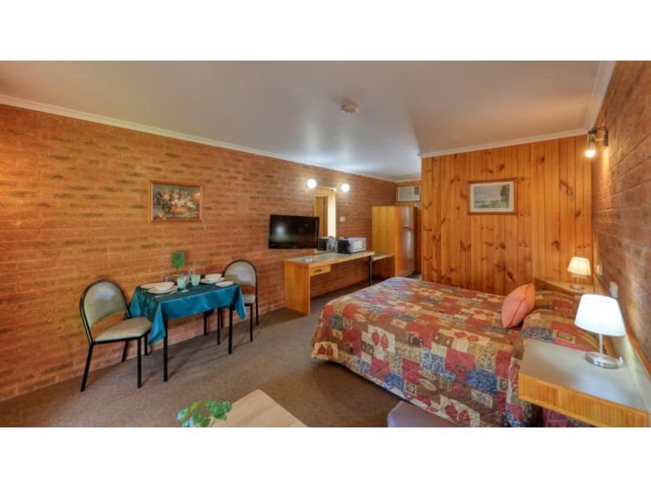 Country Roads Motor Inn Hotel, Narrandera - imaginea 10
