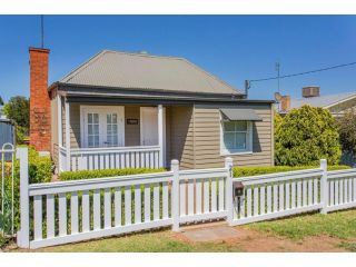 Cowra Cottage Guest house, Cowra - 2