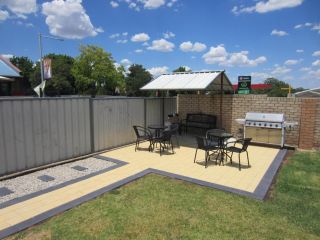 Cowra Crest Motel Hotel, Cowra - 5