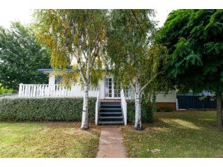 Cox Cottage Spacious Family Home Outdoor Pets Guest house, Australia - 1