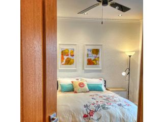 Cozy and stylish 3 bedroom home in Mentone Villa, Victoria - 4