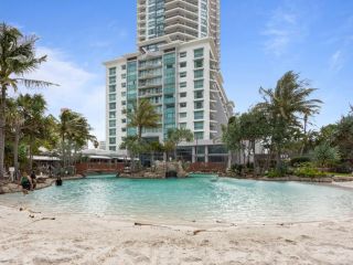 Crown Tower Spacious 1 Bedroom Apartment Apartment, Gold Coast - 3