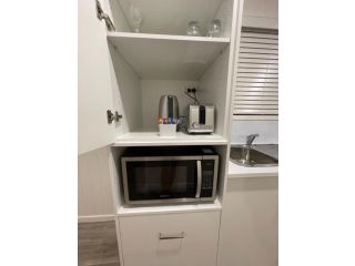 Crows Nest Tourist Park Hotel, Queensland - 4