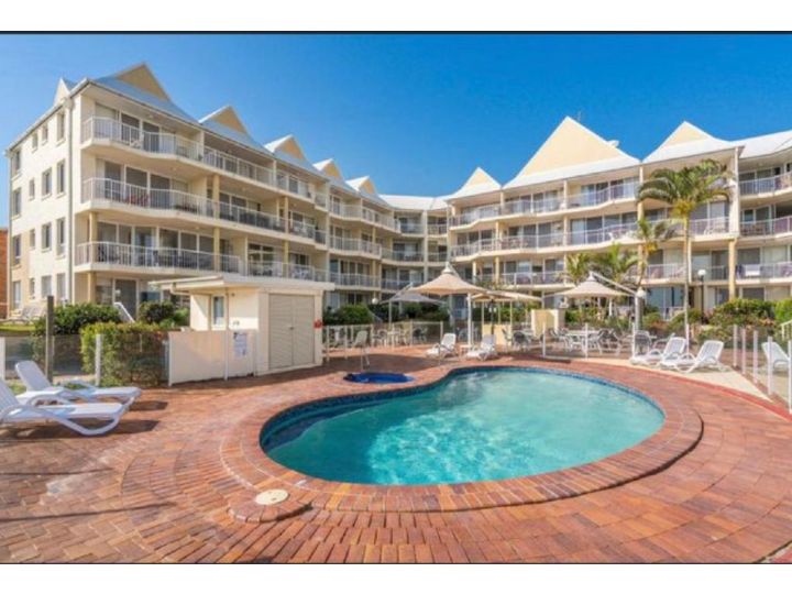 Crystal Beachfront Apartments Aparthotel, Gold Coast - imaginea 13