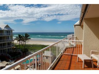 Crystal Beachfront Apartments Aparthotel, Gold Coast - 3