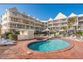 Crystal Beachfront Apartments Aparthotel, Gold Coast - thumb 16
