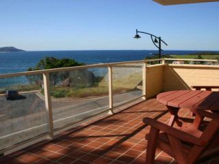 Charming Beach Getaway, Close to Cafe & Restaurant Guest house, Terrigal - 2