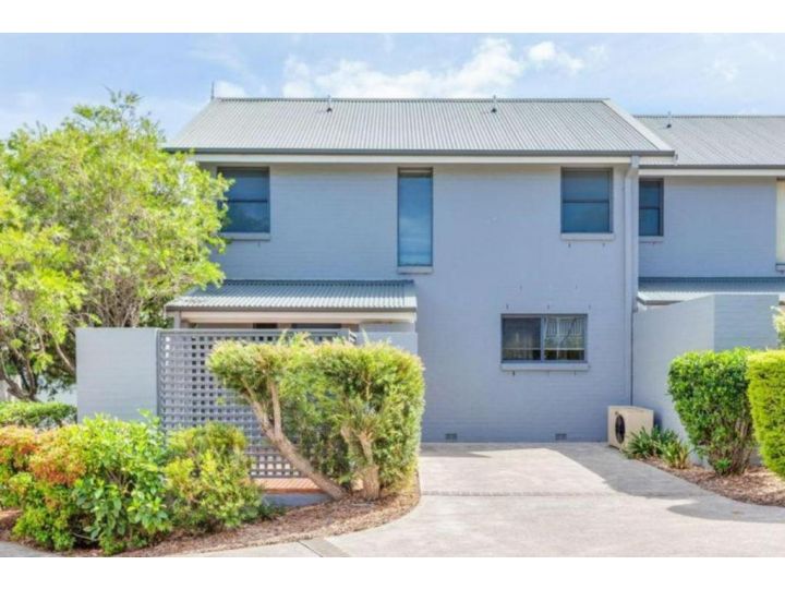 Currawong Deluxe Townhouse 439 Apartment, Cams Wharf - imaginea 1