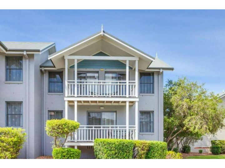 Currawong Deluxe Townhouse 439 Apartment, Cams Wharf - imaginea 2