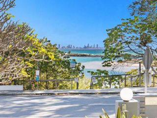 Currumbin Beachfront Haven Guest house, Gold Coast - 4