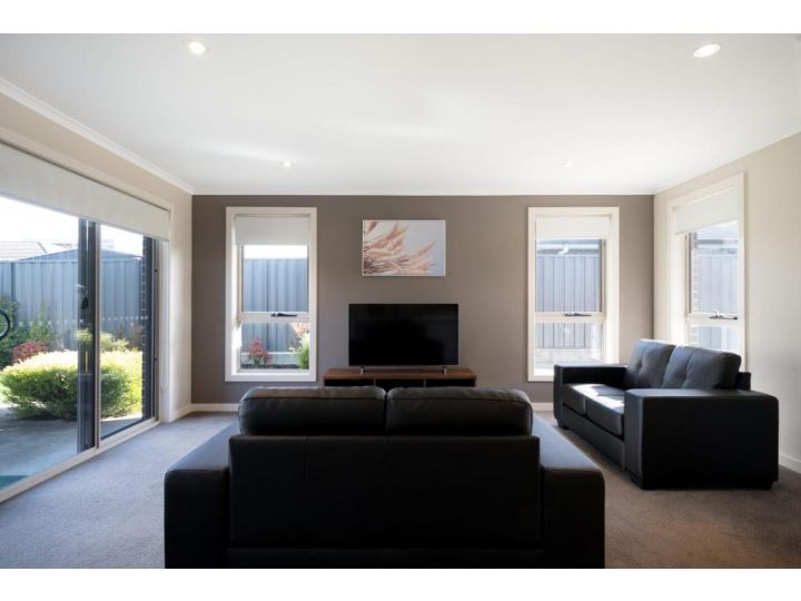 Cute and Cosy 2 Bedroom Unit in Summerhill Apartment, Kings Park - imaginea 19
