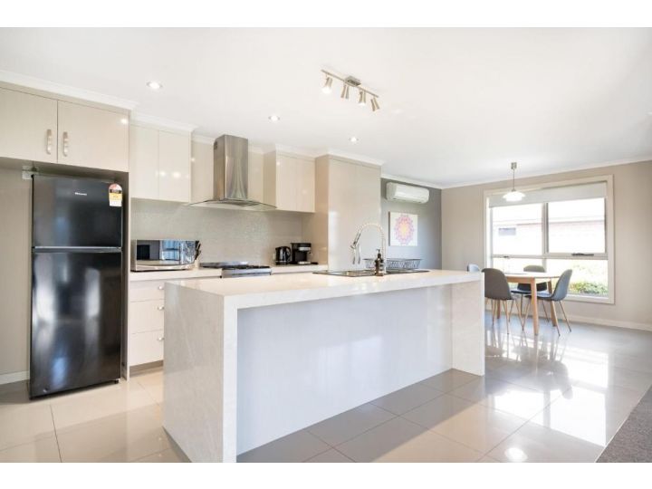 Cute and Cosy 2 Bedroom Unit in Summerhill Apartment, Kings Park - imaginea 14