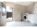 Cute and Cosy 2 Bedroom Unit in Summerhill Apartment, Kings Park - thumb 15