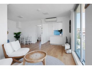 CUTE BEACHFRONT APARTMENT Apartment, Sydney - 5