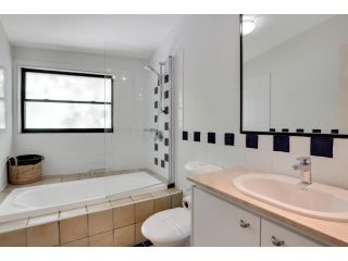 Cylinder Cove Unit 5 Apartment, Point Lookout - 1