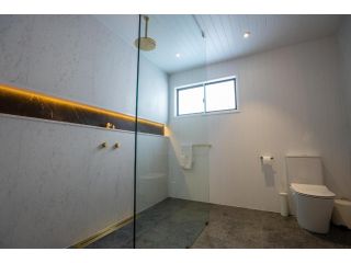 Dacha on Maggie No#1 OPULENT AND LUXURIOUS Guest house, Nelly Bay - 3