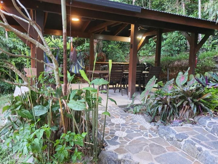 Daintree Holiday Homes - Treeverb Beach House Guest house, Cow Bay - imaginea 17