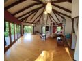 Daintree Holiday Homes - Treeverb Beach House Guest house, Cow Bay - thumb 4