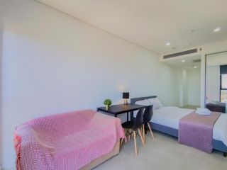 Burwood Studio Apartment, Sydney - 5