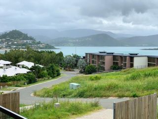 DAYDREAMING Airlie Beach, Water views & only 200m to boardwalk. Guest house, Cannonvale - 4