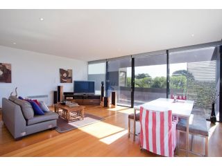 Debonair 1 Guest house, Anglesea - 4