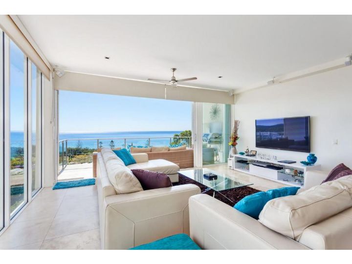 Dee&#x27;s Retreat - Rainbow Beach - Five Star Luxury Accommodation, Aircon, pool, views, wifi Guest house, Rainbow Beach - imaginea 4