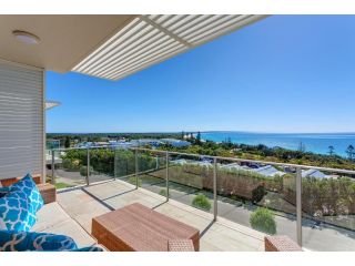 Dee's Retreat - Rainbow Beach - Five Star Luxury Accommodation, Aircon, pool, views, wifi Guest house, Rainbow Beach - 2