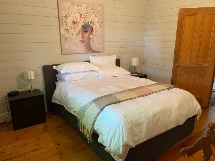 DELIGHTFUL AND CHARMING ROSE COTTAGE Guest house, Victoria - imaginea 14