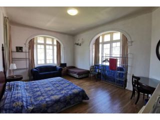 Deluxe room worth the price! pin Guest house, Sydney - 2