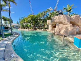 Diamond Beach 35 Apartment, Gold Coast - 2