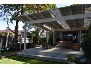 Discover Booker Bay - Central Coast Family Getaway Guest house, Booker Bay - 1