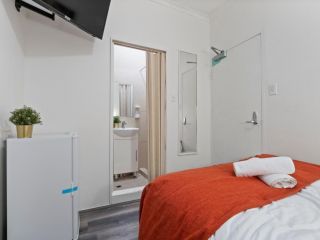 Discover Potts Point Budget Accommodation Hotel, Sydney - 4