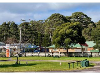 Strahan Beach Tourist Park Accomodation, Strahan - 4