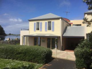 Dockside Waterfront Indulgence Guest house, Port Fairy - 1