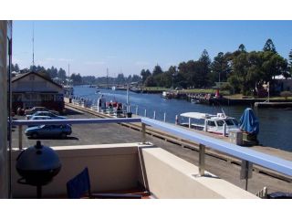 Dockside Waterfront Indulgence Guest house, Port Fairy - 2