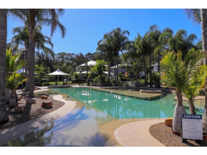 Dollarbird TreeTops Townhouse 511 Guest house, Cams Wharf - imaginea 1