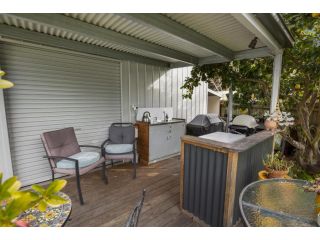 Dolphin Cottage Guest house, Paynesville - 5