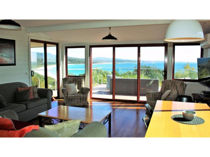 DOLPHIN LOOKOUT COTTAGE - amazing views of the Bay of Fires Guest house, Binalong Bay - imaginea 1