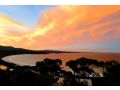 DOLPHIN LOOKOUT COTTAGE - amazing views of the Bay of Fires Guest house, Binalong Bay - thumb 2