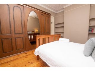 Dora Street Central, Cosy & Convenient Villa, Orange - 1