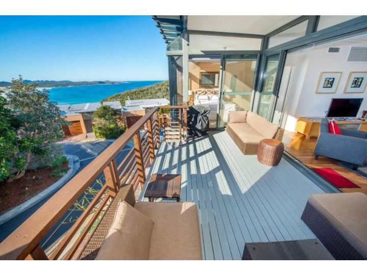 DRIFTWOOD, CONTEMPORARY TOWNHOUSE WITH DUAL OCEAN VIEWS Villa, Boat Harbour - imaginea 2