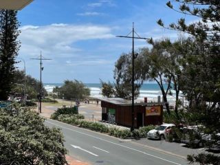 Driftwood Oceanfront Apartments - Coastal Letting Apartment, Gold Coast - 3